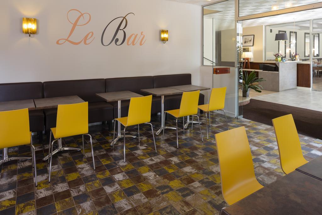 ז'ואיוז Logis Hotel Restaurant Les Cedres מראה חיצוני תמונה