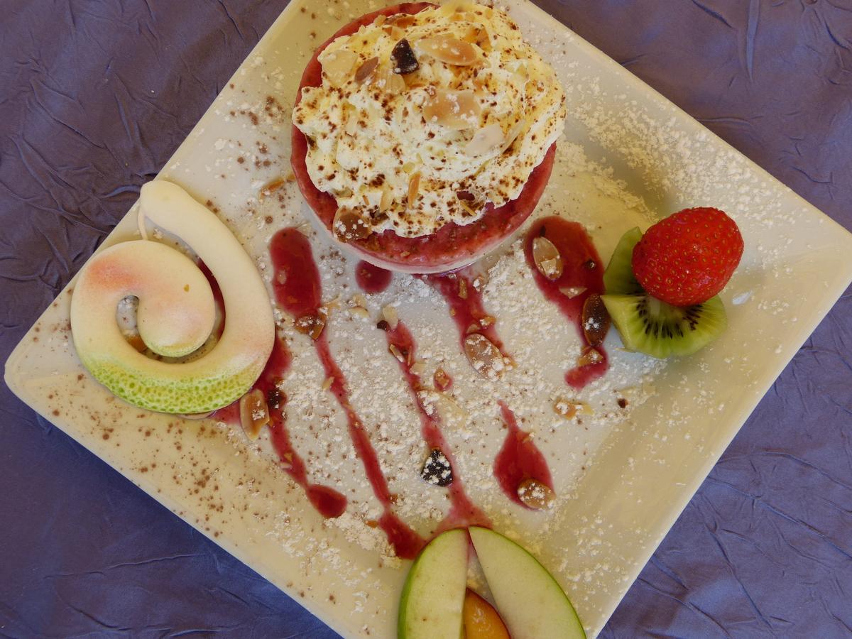 ז'ואיוז Logis Hotel Restaurant Les Cedres מראה חיצוני תמונה