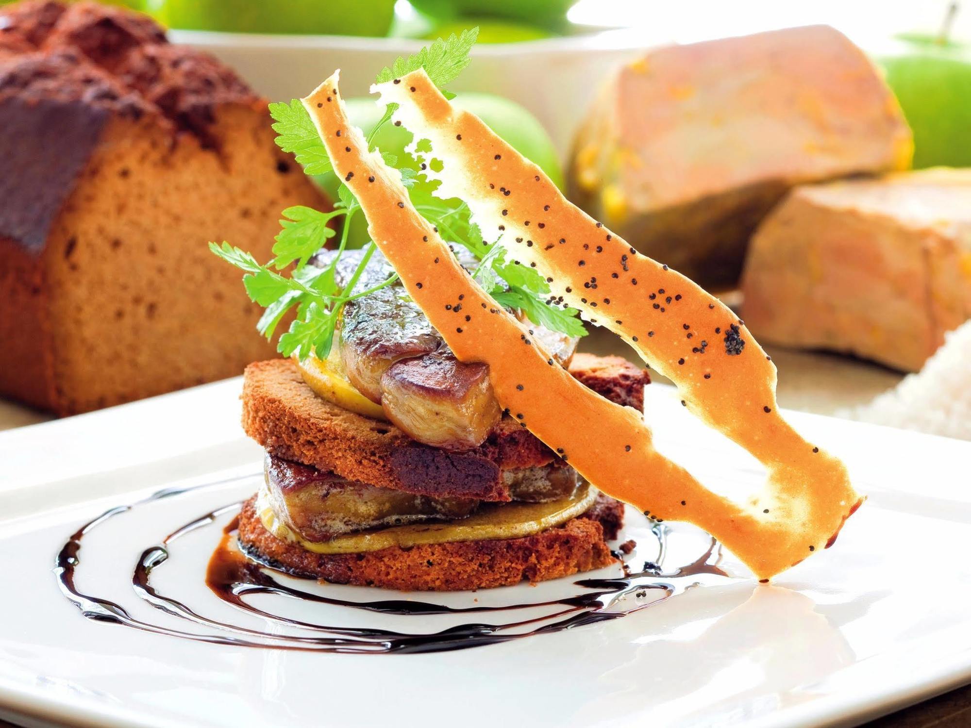 ז'ואיוז Logis Hotel Restaurant Les Cedres מראה חיצוני תמונה