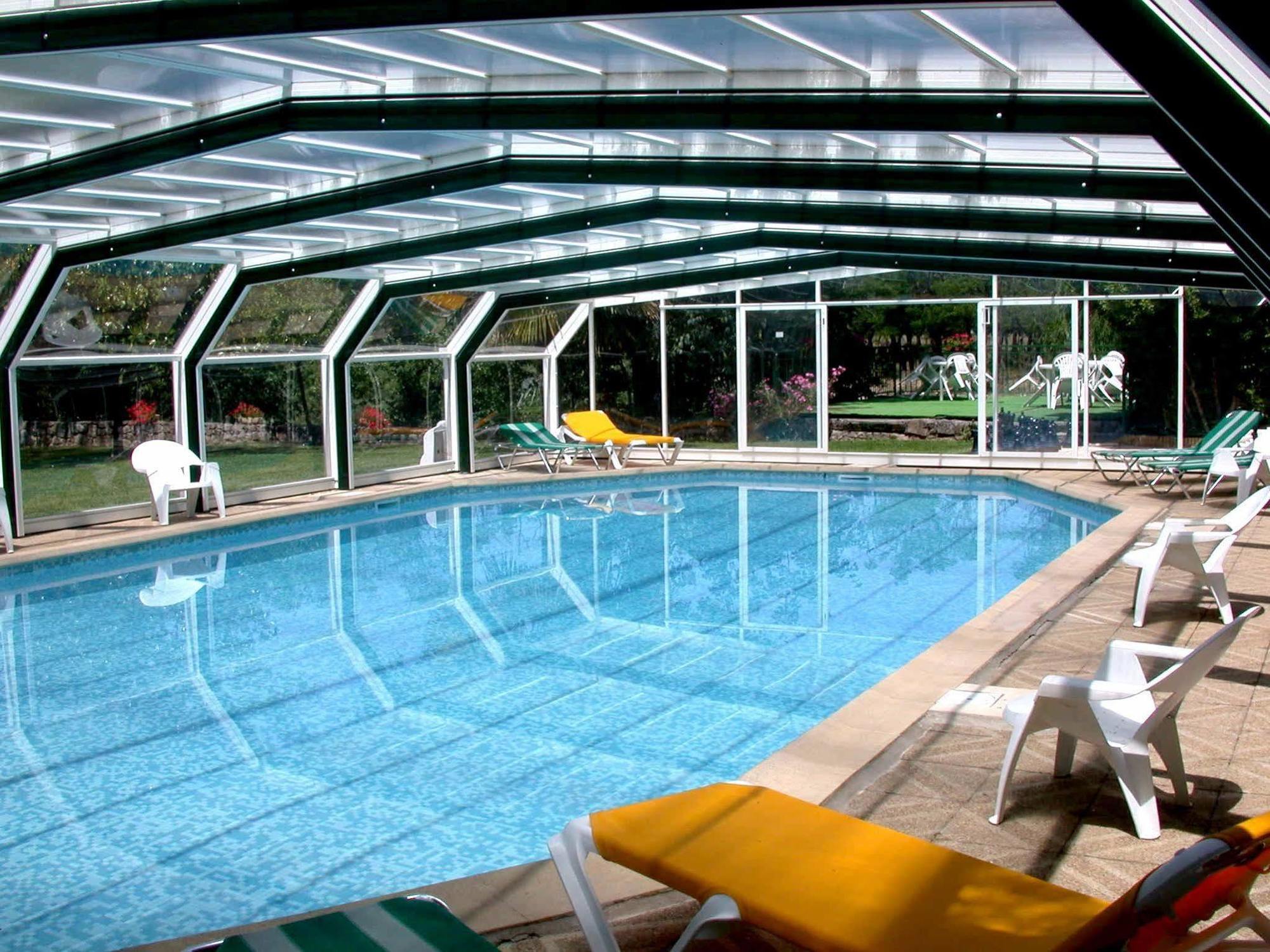 ז'ואיוז Logis Hotel Restaurant Les Cedres מראה חיצוני תמונה